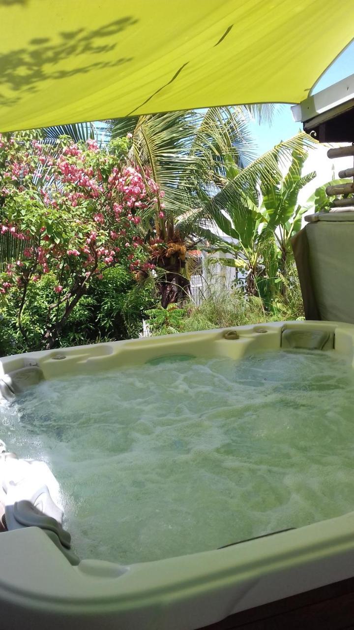 Kay Zanndoli Apartment La Trinite Ngoại thất bức ảnh